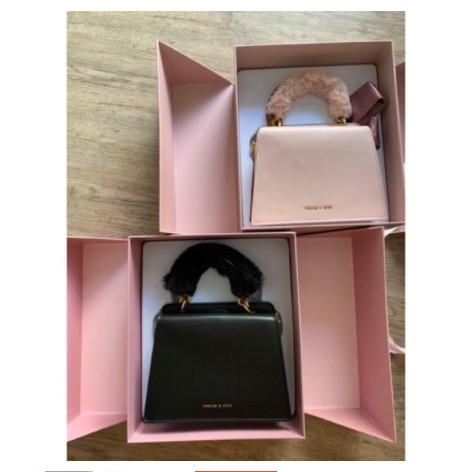 

CHARLES AND KEITH BOX SET GIFT 01