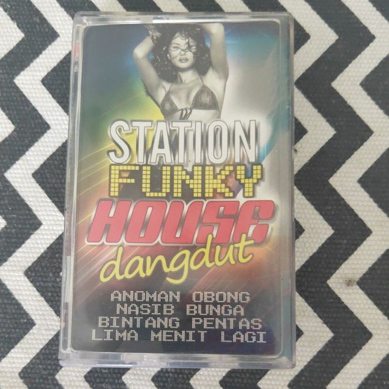 KASET PITA STATION FUNKY HOUSE DANGDUT