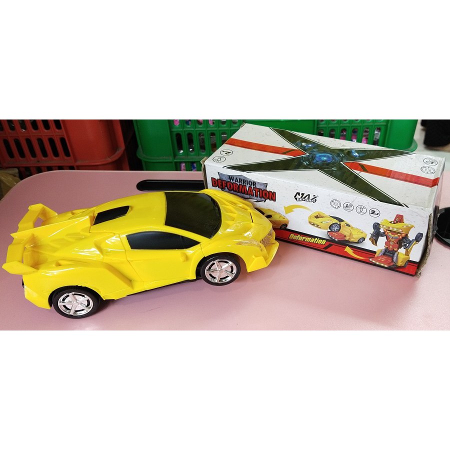 MAINAN MOBIL ROBOT WARRIOR DEFORMATION BUMBLE BEE TRANSFORMER BUMP &amp; GO