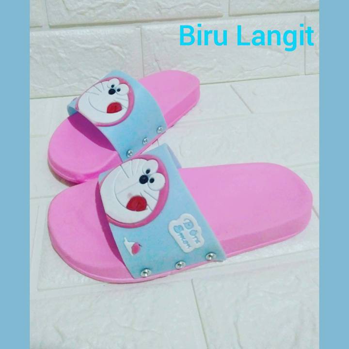 Sandal Selop Wanita Simple Trendy Doraemon