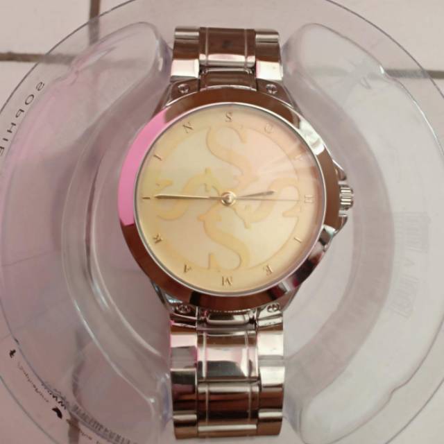 Jam tangan Sophie Martin