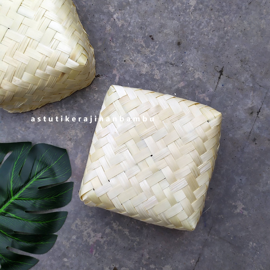 BESEK BLICING 12 x 12 cm/ besek mini/ besek geplak/ nasi besek/ besek kecil/ hantaran / kenduri