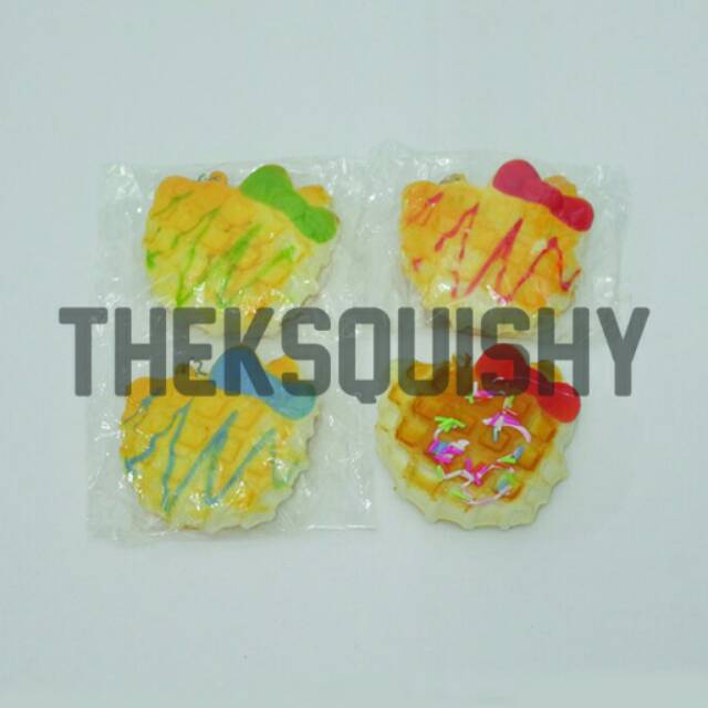 Hello Kitty Waffle Squishy