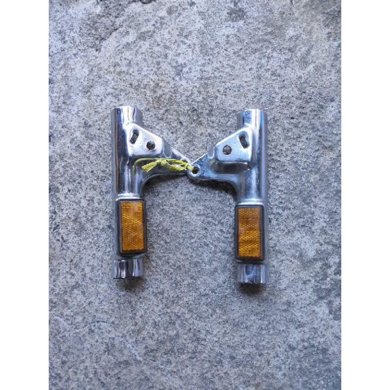 Dudukan Lampu Depan Win 100 Original Second