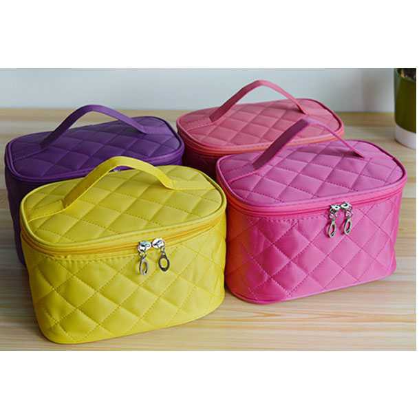 TAS KOSMETIK TRAVEL KULIT FASHION WANITA ORGANIZER MULTIFUNGSI WARNA WARNI