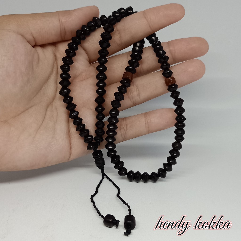 Kalung tasbih kokka kaukah wajik hitam