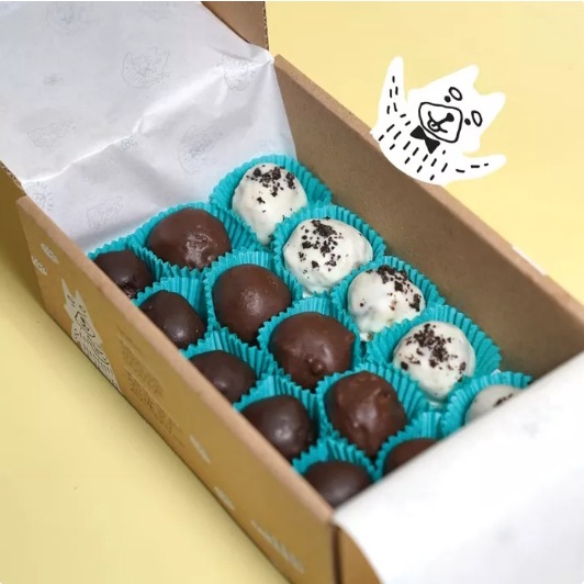 

TERBARU Mookie Cookie Dough Truffles - Set of 6
