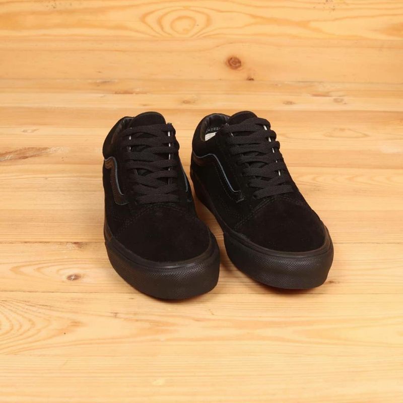 ⭐COD SEPATU SNEAKERS HITAM POLOS PREMIUM MURAH CEWEK COWOK SEPATU OS FULL BLACK SEPATU TINGGI HITAM POLOS SEPATU SKATE OLDSCHOOL ALL BLACK OLD SCHOOL SEPATU KERJA HITAM PRIA WANITA SEPATU SEKOLAH HITAM POLOS SEPATU SLIP ON MULES WANITA SLIPON HITAM POLOS-2