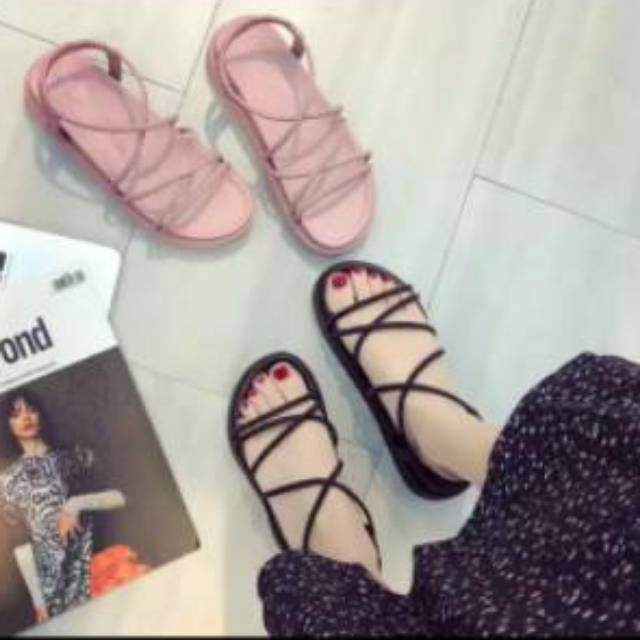 12.12 Birthday Sale 1990-2 Sandal Jelly Tali Kecil Silang Bahan Tebal bacadeskripsi