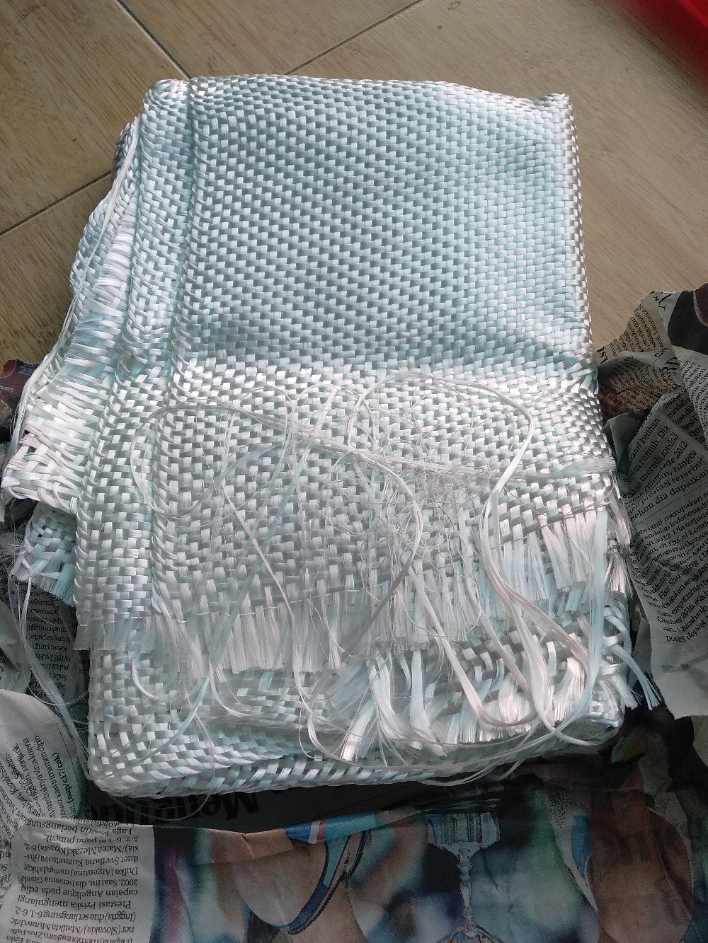 Woven Roving Fiber Glass / Kain Fiberglass Kasar / Wr 600gr/m2 / Serat Fiber Anyaman Kotak Berat 1kg