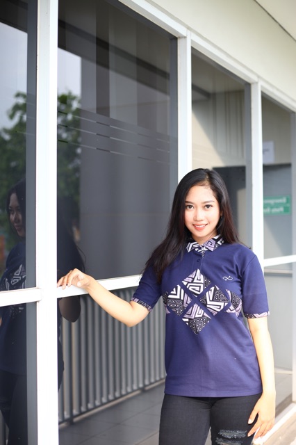 Loyal Kaos Polo Batik Navy Modern Wanita M L XL XXL