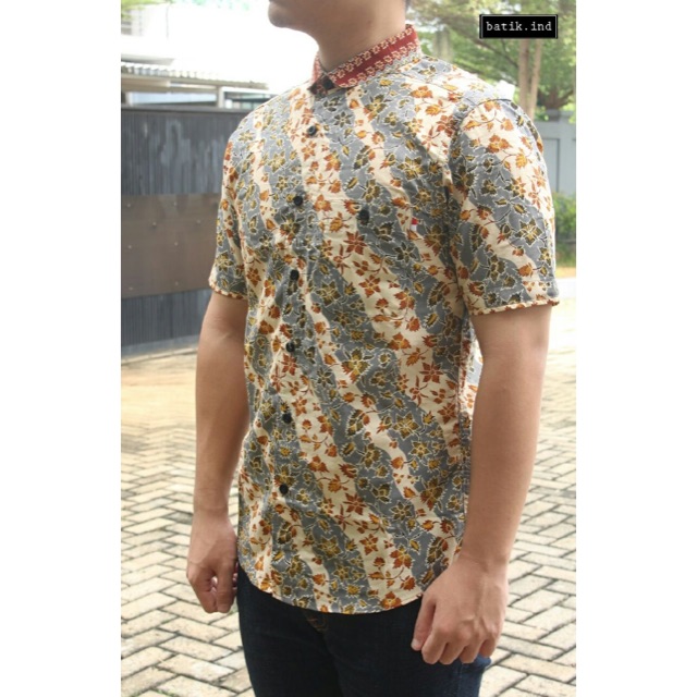 batik lengan pendek slim fit