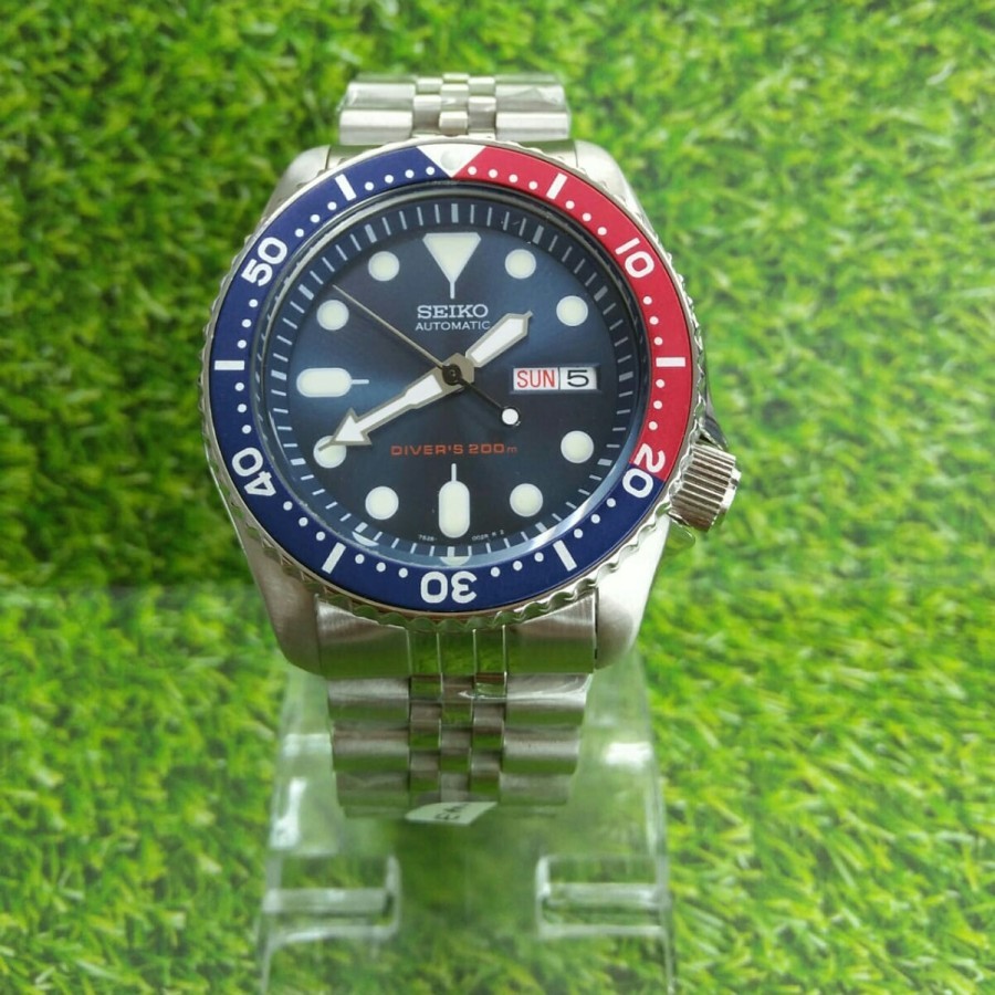 Mega Sale JAM TANGAN SEIKO SKX009K2 PEPSI STRAP JUBILE Garansi 1th