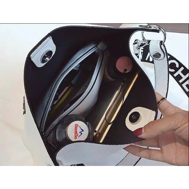 BJ57072 (2IN1) - BLACK/WHITE - TAS SLEMPANG JINJING TOTEBAG HANDBAG BAHU SHOULDERBAG MOTIF CAT KUCING FREE POUCH TAS SET TAS WANITA FASHION IMPORT MODIS ELEGAN TERMURAH TERLARIS TERBARU BAGSTORE JAKARTA TAS BATAM CR7072 EL5891 BQ3313