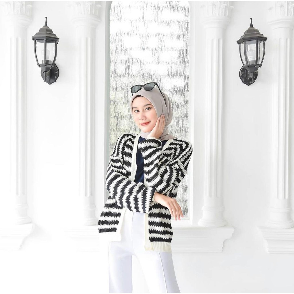 KALILA - OZZA Blaster Cardigan Wanita Bahan Rajut Halus