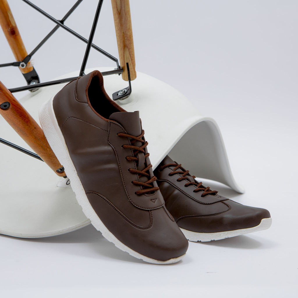 

Redknot - Sneakers Bixoli Coklat