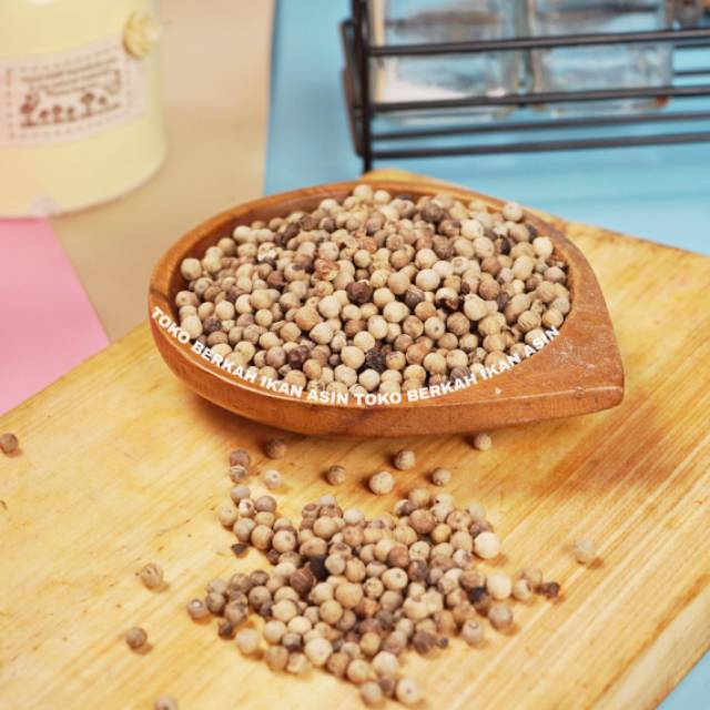 

Lada Biji Putih Asli 100gr / Whole Pure White Pepper