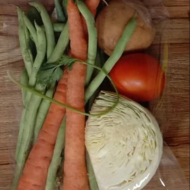 

Sayur sop 1 paket