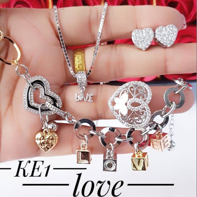 Xuping set perhiasan gelang love kubus lapis emas 1011