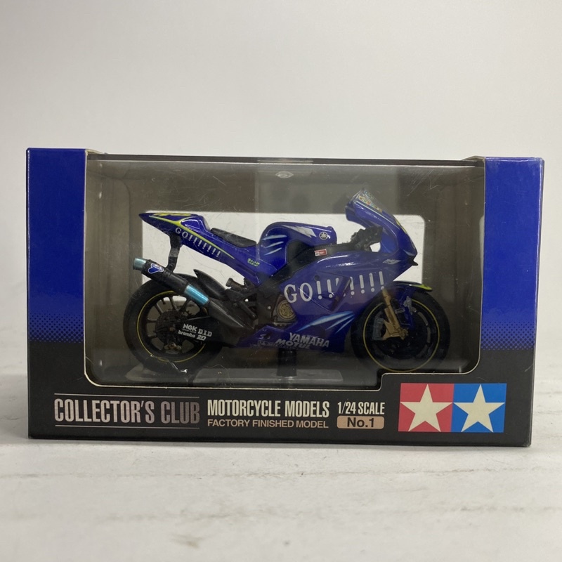Diecast Tamiya - YAMAHA YZR M1 World Champion 2004 - Valentino Rossi