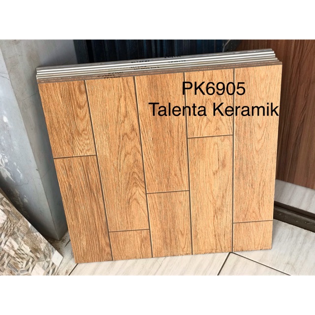 Granit Lantai Motif Kayu 60x60 Kw1 By Vizenza Promo Shopee Indonesia