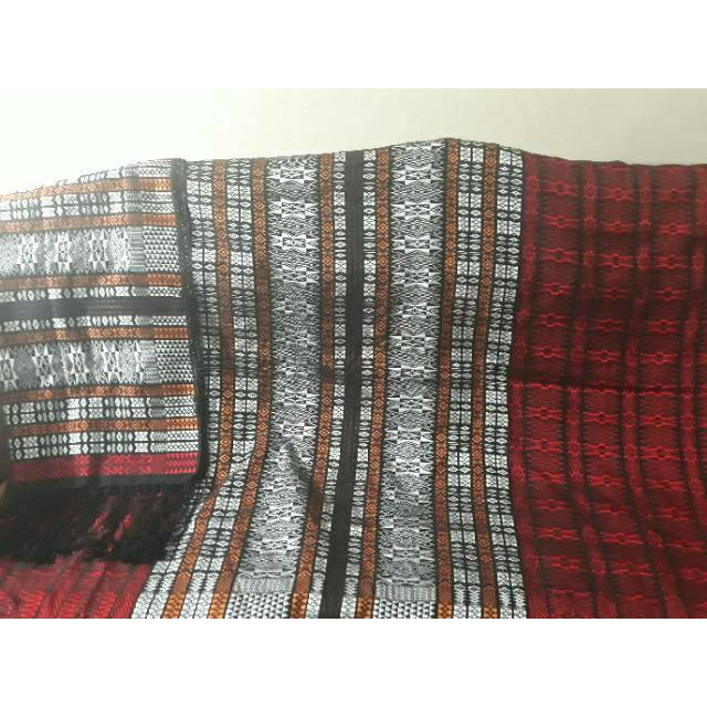 Songket tumtuman tanpa sambungan