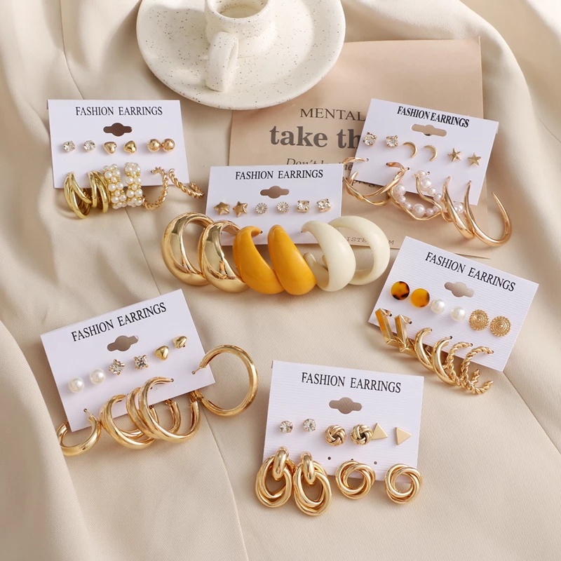 AY(CN) 6 Pairs/Set Fashion Pearl Resin Stud Earrings Set Circle Butterfly Gold Metal Earring Women Jewelry Accessories Gift