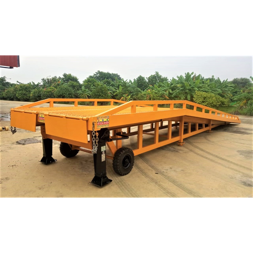 Dermaga Bongkar Muat Portable / Movable Loading Dock Ramp 16 Ton 1.6 m - TK16TJ - AKS1963