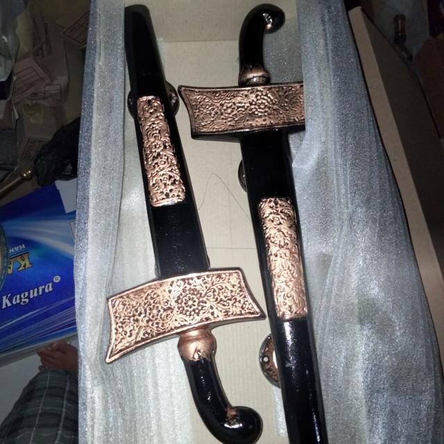 Handel Pintu Rumah Tarikan Pintu Keris Panjang 40 Cm