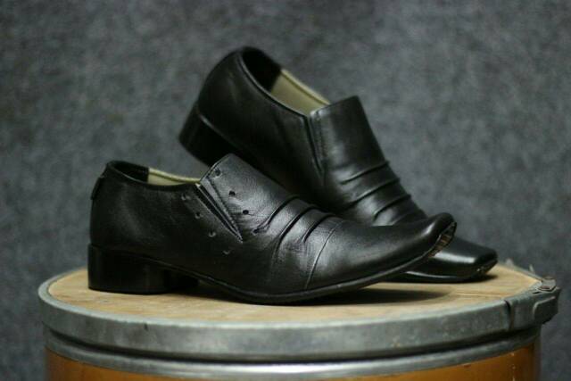 SEPATU RAJA DANGDUT RHOMA IRAMA KONDANGAN KERJA FORMAL PRIA KULIT ASLI CEVANY REMPLE