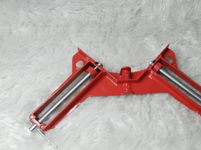 SIKU Clamp Penjepit Sudut 90 Derajat Frame Kaca Kayu 75mm