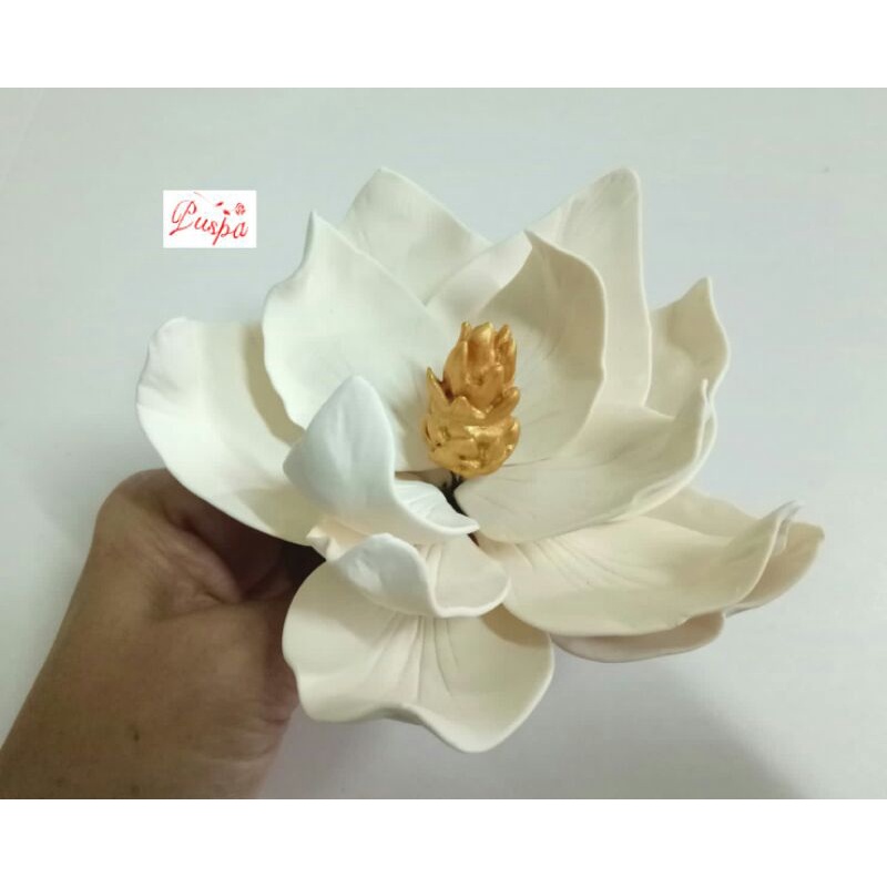 

(452/PDMAG3) Gumpaste Flower Sugar Flower/Bunga Gumpaste Magnolia
