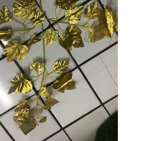 ♧ Daun anggur EMAS / Daun anggur plastik / Daun dekorasi / D-06/ 1 lusin ➻