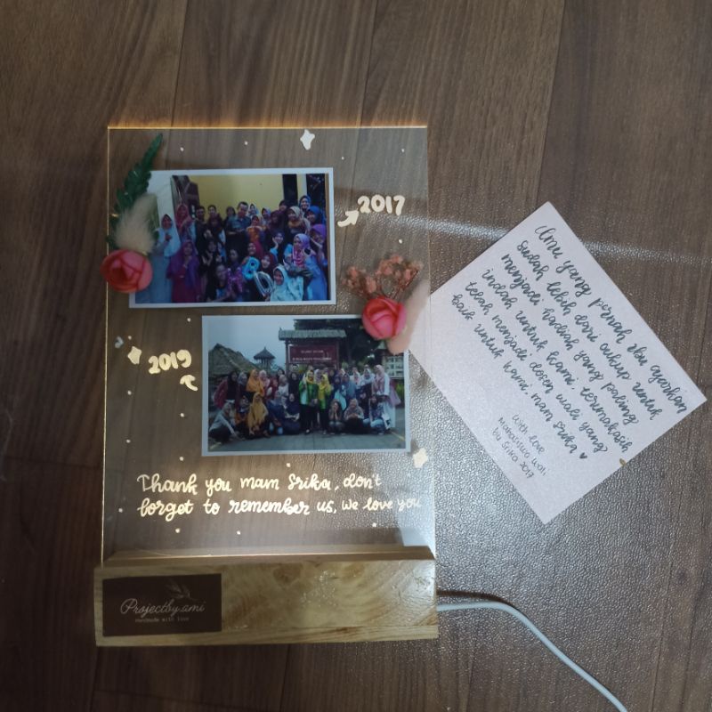 

Akrilik Gift dengan foto