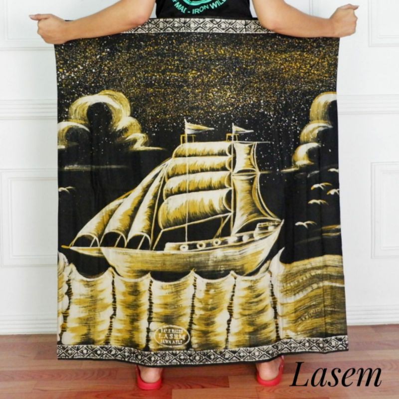 

SARUNG BATIK | LUKIS MALAM | LUKIS ORNAMEN /SARUNG LUKIS KAPAL / SARUNG LUKIS VESPA