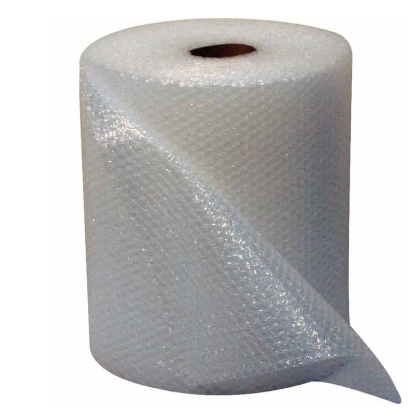 

Bubble Wrap (Agar lebih safety) / Pengaman Packingan