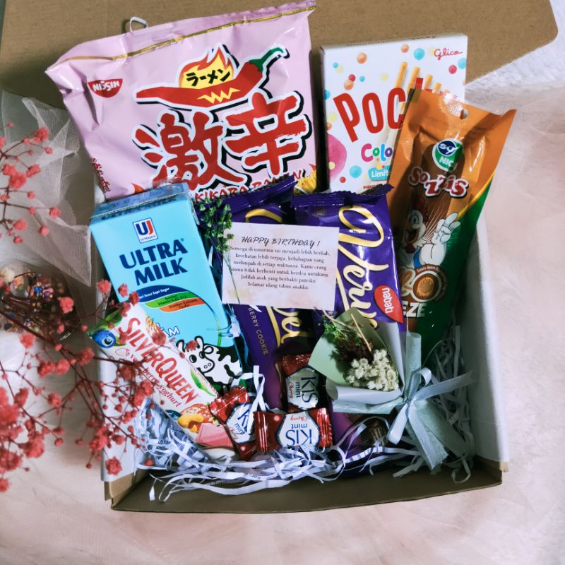 

[maycreative.diy] SNACK HAMPERS / Hampers Makanan Murah | Hadiah Ulang Tahun Valentine Wisuda