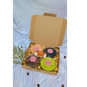

● HAMPERS KUE KERING LEBARAN/RAMADHAN/GIFT BOX/PARCEL KUE ✔✔