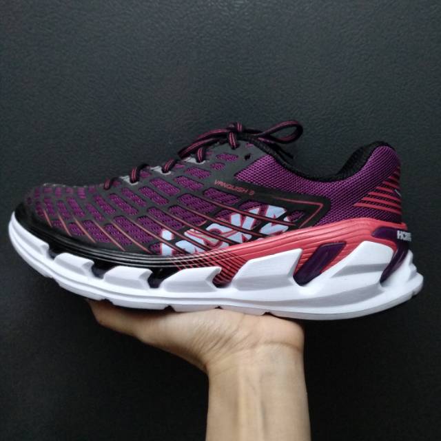 hoka one one vanquish 3 women's