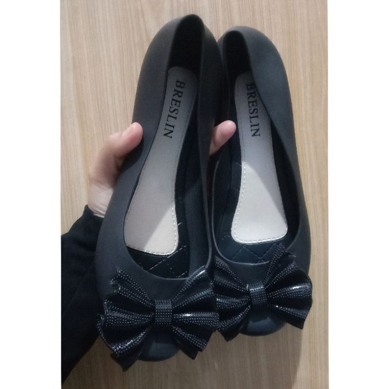 PRE❤ PRELOVED SEPATU FLAT BRESLIN JELLY SHOES PITA
