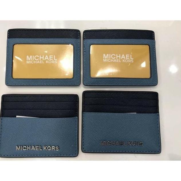

Michael Kors Card Holder Terlaris