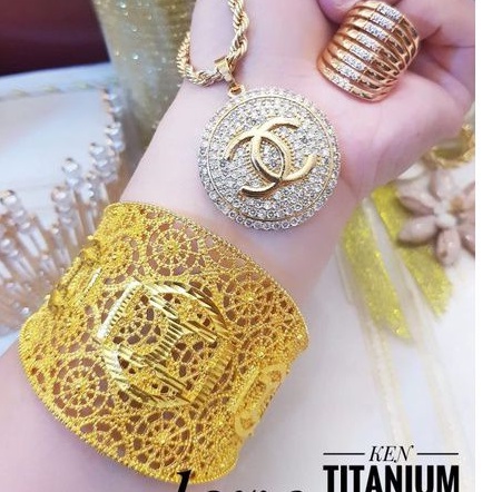 TiTanium Set perhiasan wanita DC12