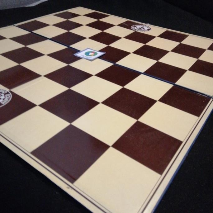 Papan Catur Lipat 4 Standar PERCASI