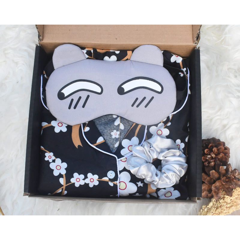 hampers piyama kado cewek ulang tahun istri pacar teman wisuda pernikahan