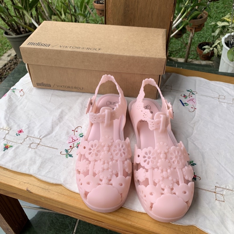 Melissa Possession Lace + Viktor&Rolf