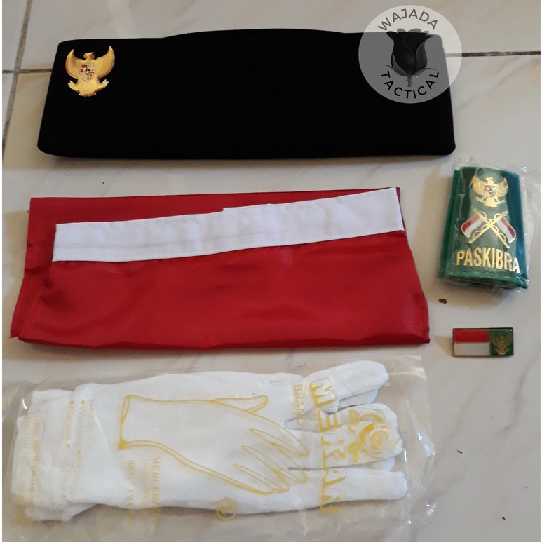 

Set Perlengkapan Paskibra Perlengkapan Upacara Agustus