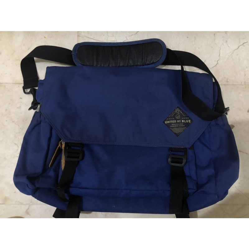 UNITED BY BLUE SLING BAG PRELOVED