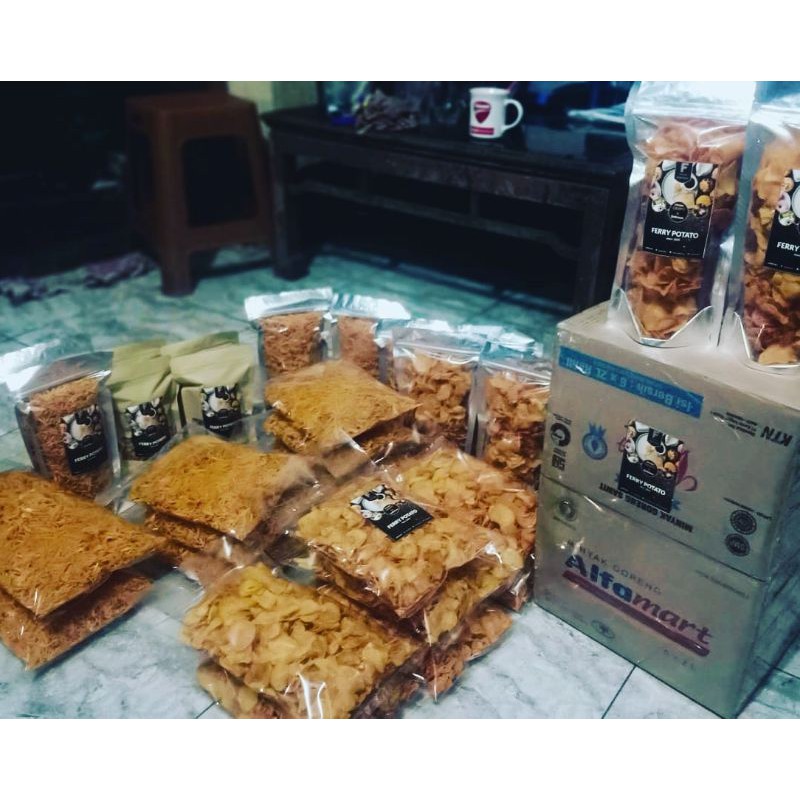 

kripik,kripik kentang ,cemilan kentang ,cemilan enak,cemilan murah,cemilan sehat 1kg