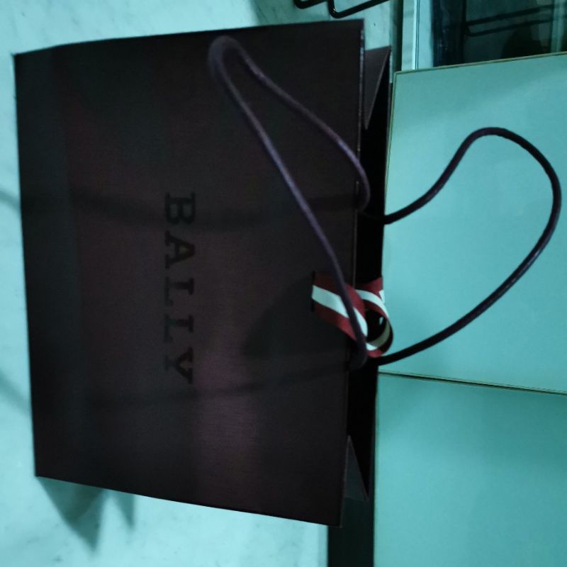 

Bally Paperbag Original Authentic