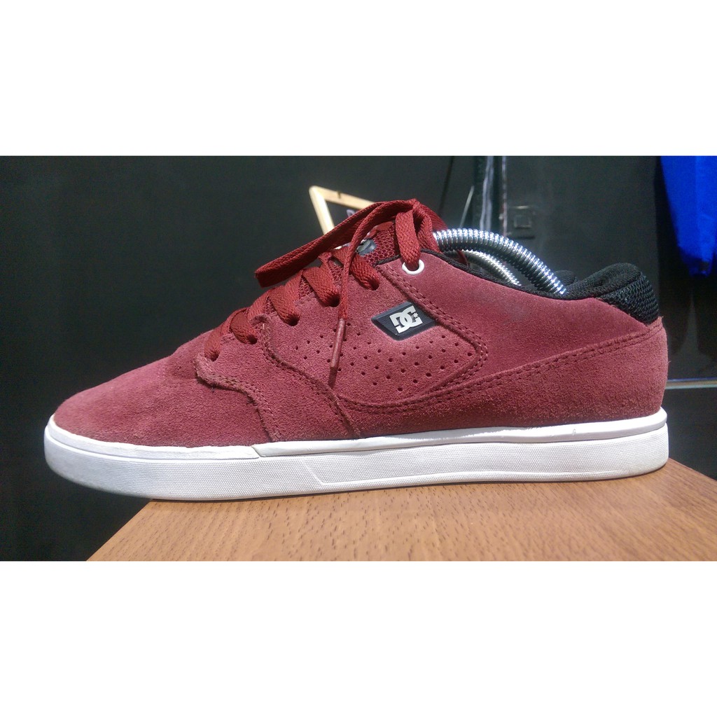 dc shoes red